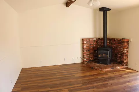 1895 Silverfield Loop, Redding, CA 96002 photo 3
