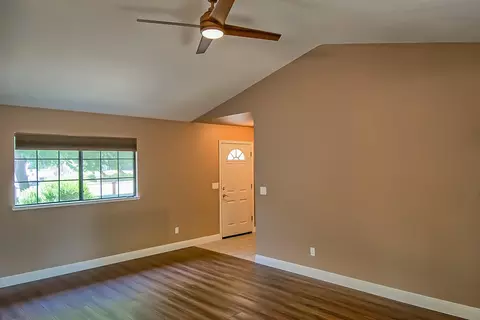 11411 Menlo Way, Redding, CA 96003 photo 4