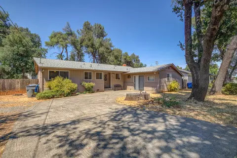 968 Camino Ct, Redding, CA 96002 photo 1