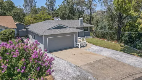 4650 Lookout Ct, Redding, CA 96001 photo 3