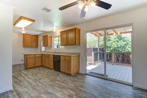 4650 Lookout Ct, Redding, CA 96001 photo 16