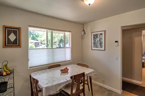 3063 Henderson Rd, Redding, CA 96002 photo 6