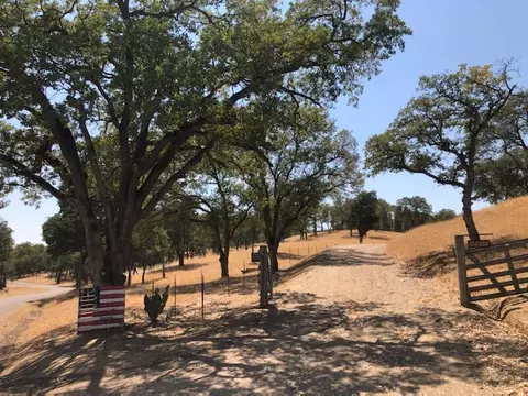 14339 Redtail Dr, Red Bluff, CA 96080 photo 2