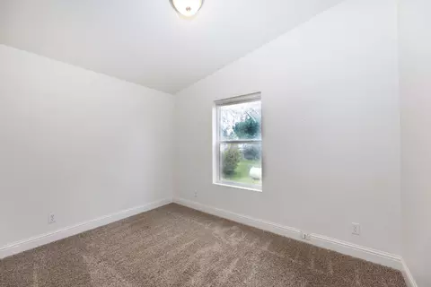 4944 Lujo Dr, Anderson, CA 96007 photo 13