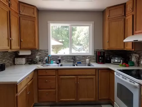 5658 Pleasant View Dr, Anderson, CA 96007 photo 6