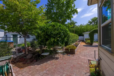 846 Florence St, Redding, CA 96001 photo 20
