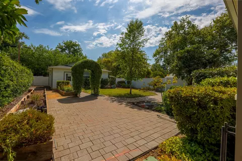 846 Florence St, Redding, CA 96001 photo 21