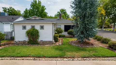 846 Florence St, Redding, CA 96001 photo 29