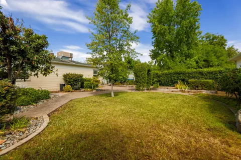 846 Florence St, Redding, CA 96001 photo 26