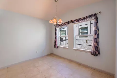 846 Florence St, Redding, CA 96001 photo 9