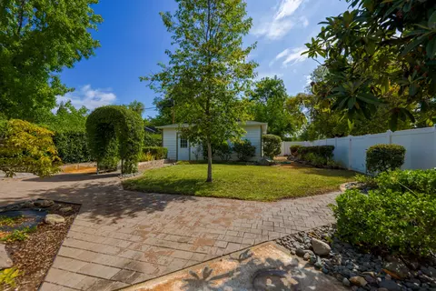 846 Florence St, Redding, CA 96001 photo 22