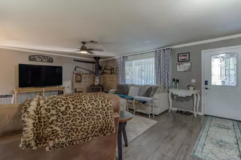 7020 Tucker Ln, Redding, CA 96002 photo 7