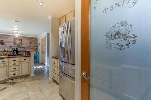 7020 Tucker Ln, Redding, CA 96002 photo 14