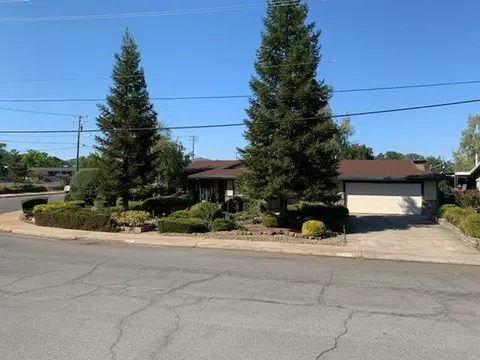 3650 Tamarack Dr, Redding, CA 96003 photo 1