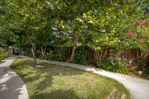 2336 Starlight Blvd, Redding, CA 96001 photo 20
