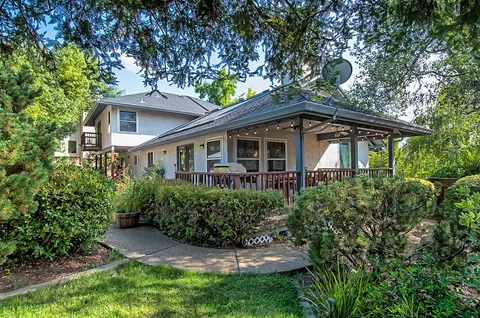 3618 Mt Ashland Ave, Redding, CA 96001 photo 4