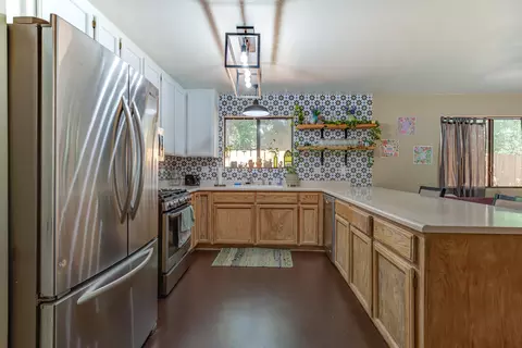 3285 Driftstone Dr, Anderson, CA 96007 photo 4