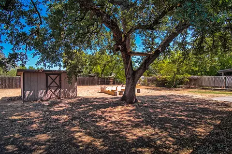 5654 Cascade Dr, Redding, CA 96003 photo 4