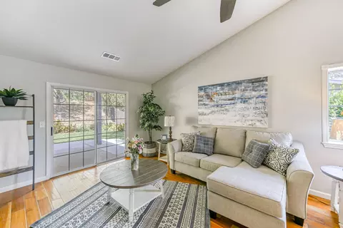 858 Spaniel Dr, Redding, CA 96003 photo 6