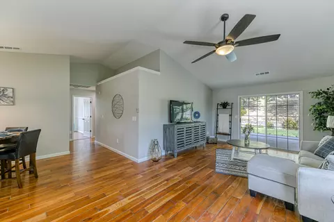 858 Spaniel Dr, Redding, CA 96003 photo 11