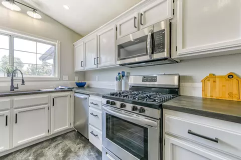 858 Spaniel Dr, Redding, CA 96003 photo 18
