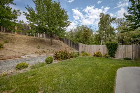 858 Spaniel Dr, Redding, CA 96003 photo 53