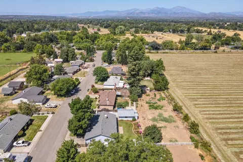 19556 Medo Vale Ln, Redding, CA 96002 photo 26