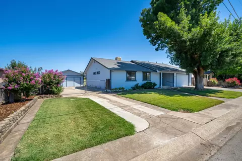 19556 Medo Vale Ln, Redding, CA 96002 photo 3