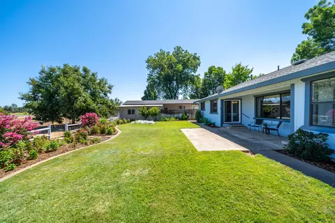 19556 Medo Vale Ln, Redding, CA 96002 photo 21