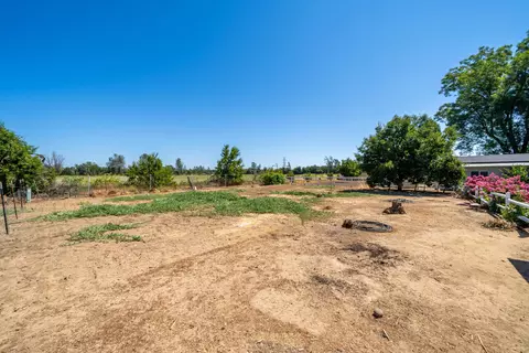 19556 Medo Vale Ln, Redding, CA 96002 photo 23