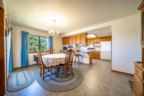 19556 Medo Vale Ln, Redding, CA 96002 photo 6