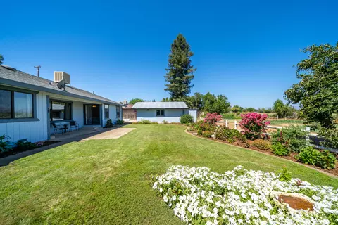 19556 Medo Vale Ln, Redding, CA 96002 photo 10