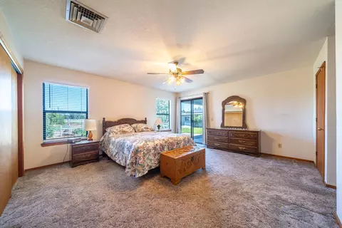 19556 Medo Vale Ln, Redding, CA 96002 photo 14