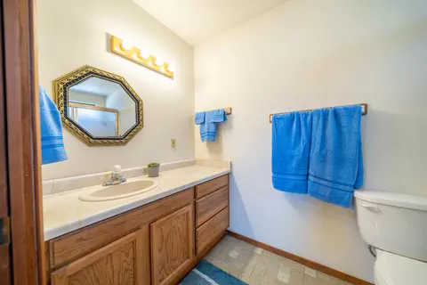 19556 Medo Vale Ln, Redding, CA 96002 photo 15