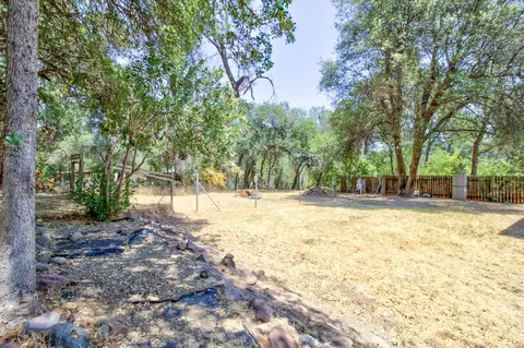 12717 Williamson Rd, Redding, CA 96003 photo 12