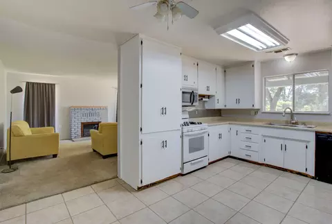 12717 Williamson Rd, Redding, CA 96003 photo 8