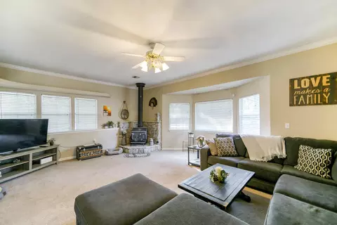 10664 Old Oregon Trl, Redding, CA 96003 photo 14