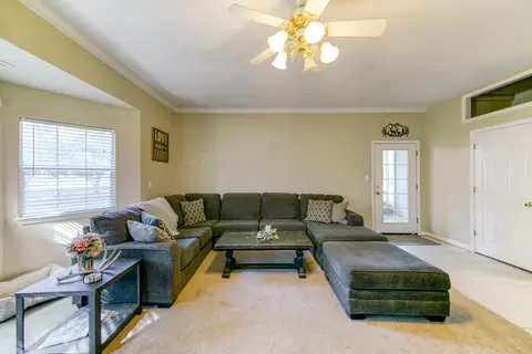 10664 Old Oregon Trl, Redding, CA 96003 photo 11