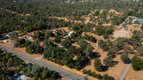10664 Old Oregon Trl, Redding, CA 96003 photo 25