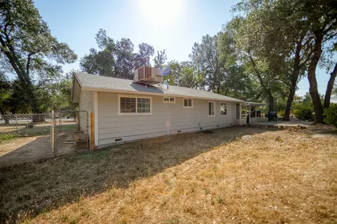 10664 Old Oregon Trl, Redding, CA 96003 photo 33