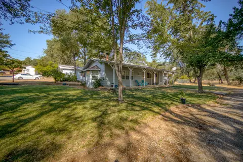 10664 Old Oregon Trl, Redding, CA 96003 photo 4