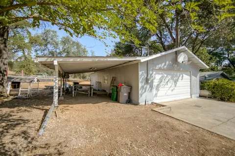 10664 Old Oregon Trl, Redding, CA 96003 photo 7