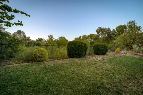 2740 Garnet Ct, Redding, CA 96001 photo 7