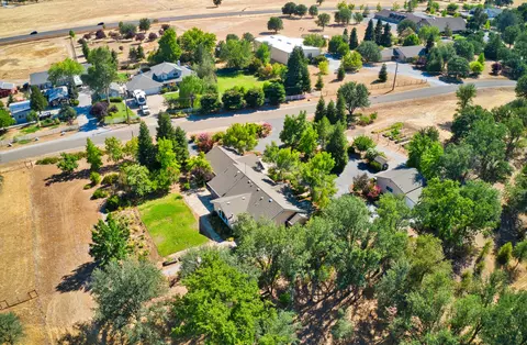 22650 Silverlode Ln, Palo Cedro, CA 96073 photo 2