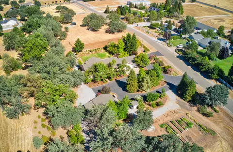 22650 Silverlode Ln, Palo Cedro, CA 96073 photo 3