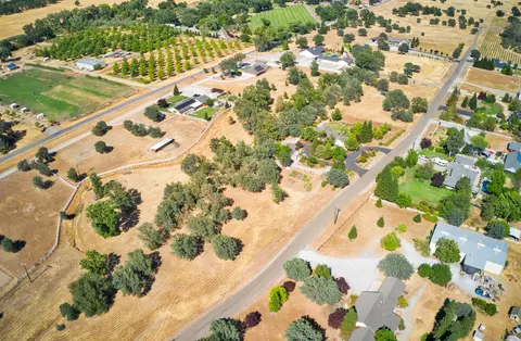 22650 Silverlode Ln, Palo Cedro, CA 96073 photo 5