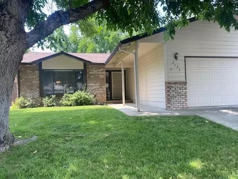 2124 Renoir Path, Redding, CA 96001 photo 3