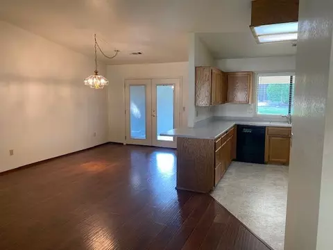 2124 Renoir Path, Redding, CA 96001 photo 8