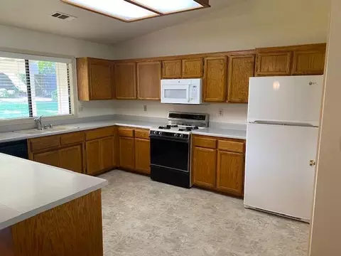 2124 Renoir Path, Redding, CA 96001 photo 11