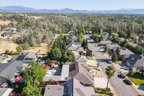 550 Fair Hill Dr, Redding, CA 96003 photo 82